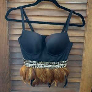 Bebe - feather rhinestone - crop top